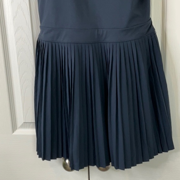 All In Motion - Women's Pleated Active Dress Size M - Picture 5 of 16